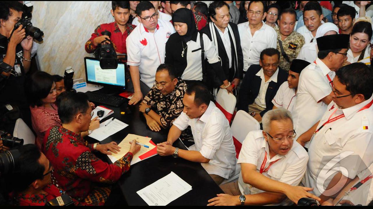 Tim Pengacara Prabowo-Hatta Temukan 52.000 Pelanggaran Pilpres