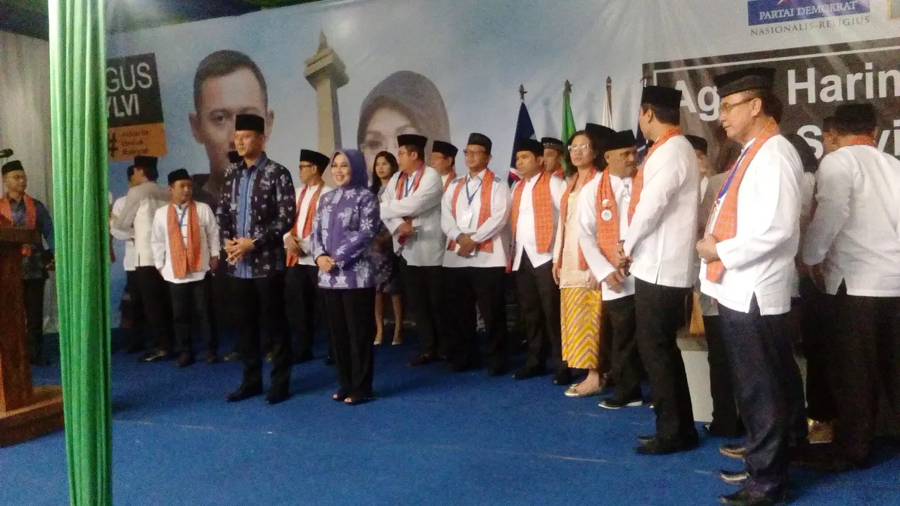 Agus Yudhoyono dan Sylviana Murni