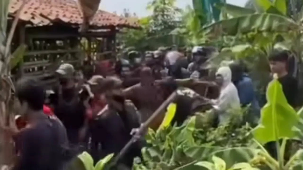 Konflik lahan pecah di kaki gunung Salak