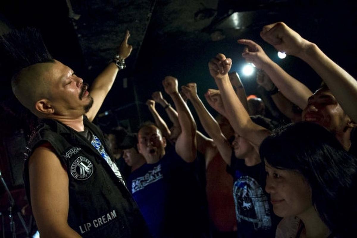 Kisah Amon, bocah 5 tahun jadi vokalis band punk di Jepang
