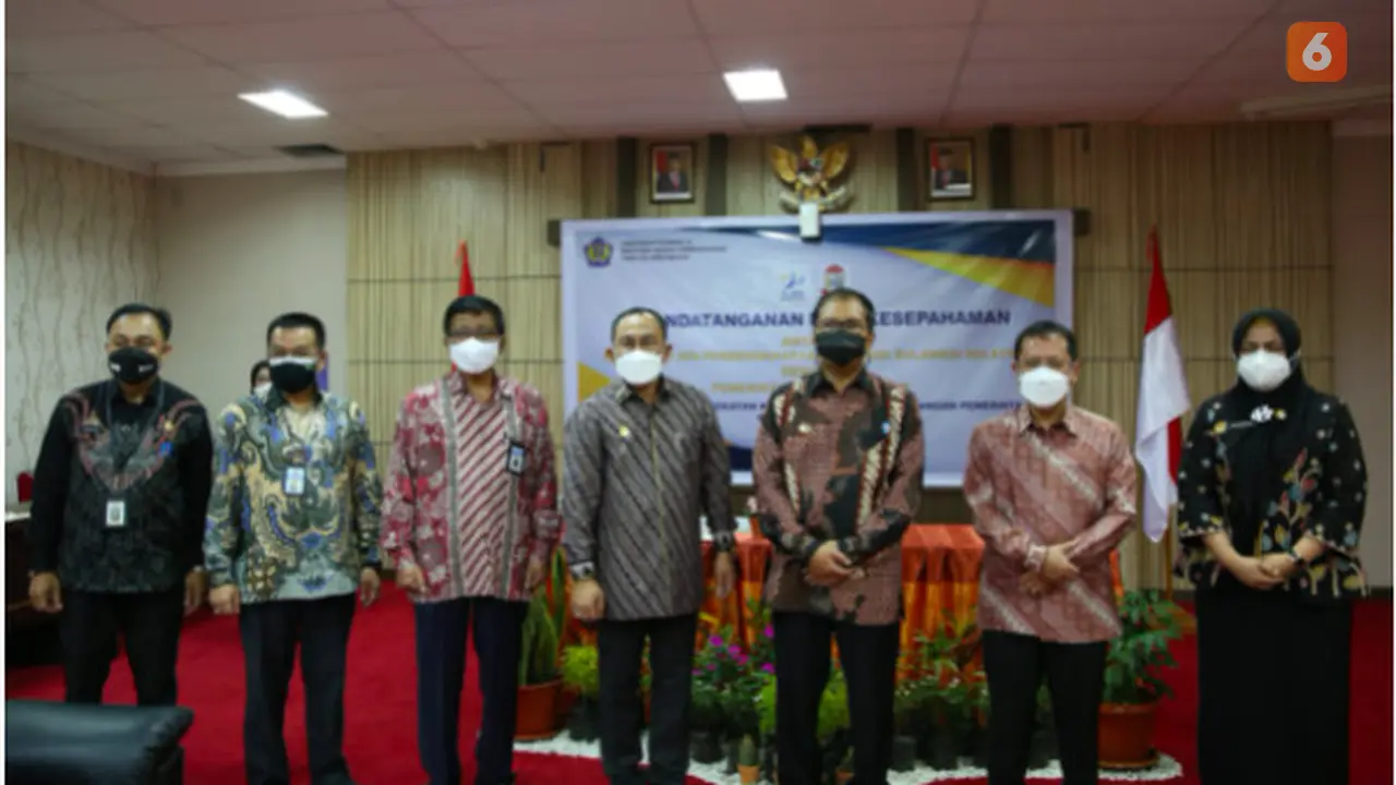 Penandatanganan MoU antara Pemkot Makassar dengan Kanwil DJPb Sulsel (Liputan6.com)