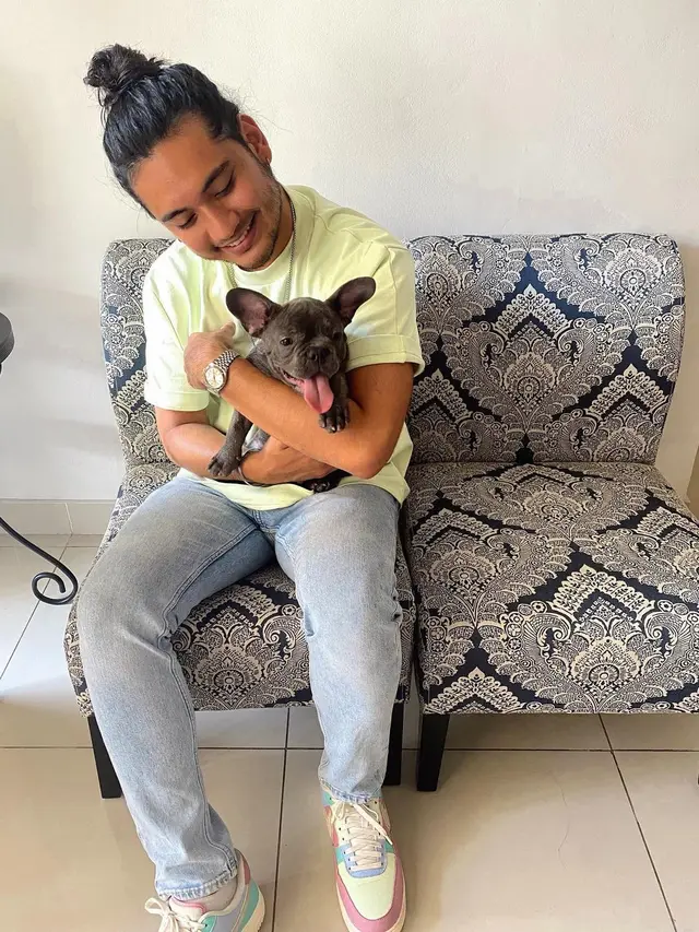 Giorgino Abraham dan anjing peliharaan (Foto: Instagram/@giorgino_abraham)