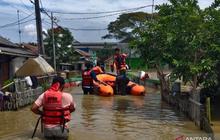 Diguyur Hujan Sehari Penuh, Banjir Kabupaten Bekasi Kepung 16 Kecamatan
