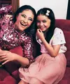 Soal preferensi gaya, Marshanda dan Sienna seringkali tampil dengan gaya feminin. [Foto: IG/marshanda99].