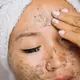 Melakukan eksfoliasi sering dianggap sebagai langkah skincare yang menyeramkan bagi pemula karena rawan membuat kulit perih, kering, atau breakout (Pexels.com)