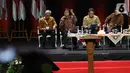 Menteri LHK Siti Nurbaya (kedua kiri), Menteri ESDM ArifinTasrif, Menparekraf Wishnutama, dan Sekjen KKP Nilanto Perbowo saat diskusi panel VII Rakornas Indonesia Maju antara Pemerintah Pusat dan Forum Koordinasi Pimpinan Daerah (Forkopimda) di Bogor, Rabu (13/11/2019). (Liputan6.com/HermanZakharia)