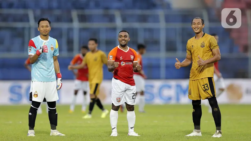 FOTO: Bhayangkara Solo FC Tekuk Borneo FC di Stadion Kanjuruhan Malang