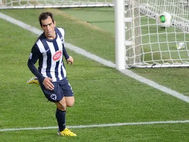 Cesar Delgado tercatat telah mengoleksi 27 gol bersama klub Meksiko CF Monterrey sejauh ini. Lima diantaranya terjadi di Piala Dunia Antarklub FIFA. Sebelumnya, Delgado merupakan mantan pemain Olympique Lyon yang berjasa memenangkan gelar Ligue 1 musim 2007/08. (AFP/Toru Yamanaka)