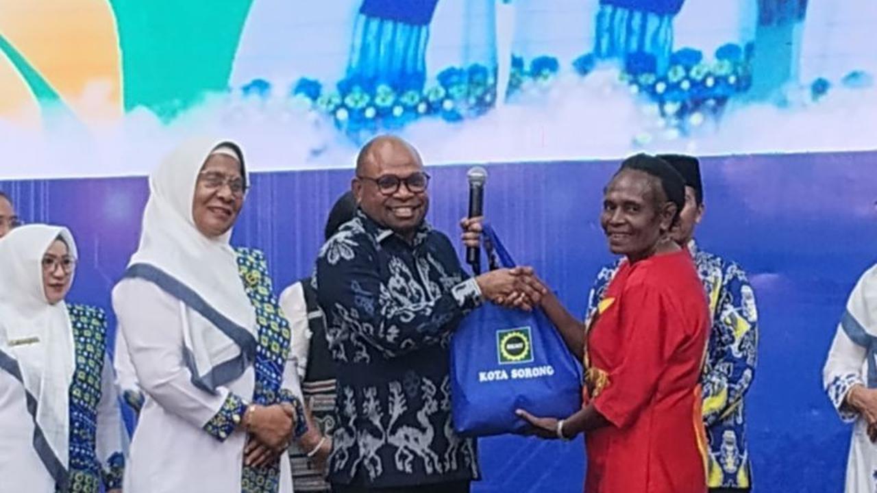 Pemkot Sorong Gandeng BKMT Salurkan Makanan Tambahan untuk Tekan Stunting, Perkuat Peran Kader Posyandu