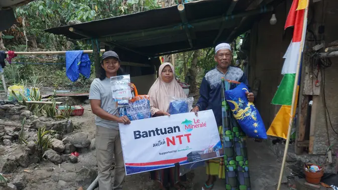Le Minerale Bersama Benih Baik Salurkan Obat dan Kebutuhan Dasar untuk Warga NTT