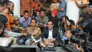 Gubernur DKI Jakarta Joko Widodo bertemu walikota Bandung Ridwan Kamil di kantor walikota Bandung (Liputan6.com/Herman Zakharia)