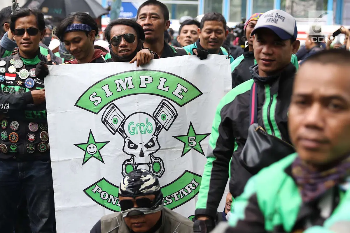 Ratusan Pengemudi GrabBike Gelar Unjuk Rasa