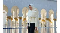 Dipuji Semakin Cantik, Ini 6 Potret Raline Shah Pakai Kerudung