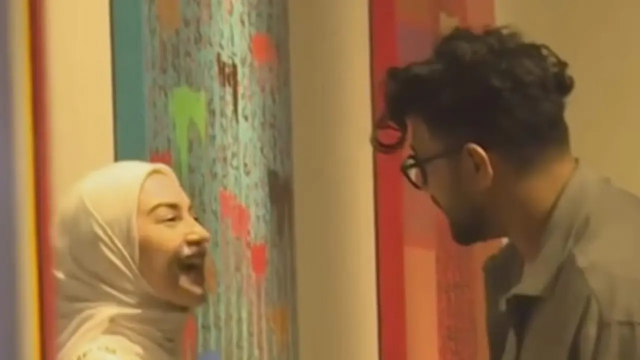 Ammar Zoni dan Irish Bella sempat dikabarkan bercerai, namun dalam satu momen keduanya justru terlihat masih romantis
