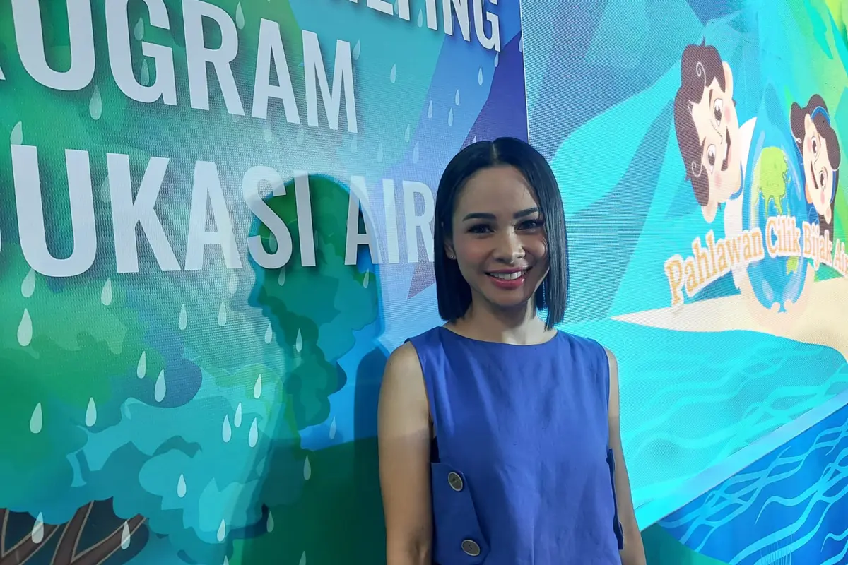 Andien ajari anak hemat air sejak dini