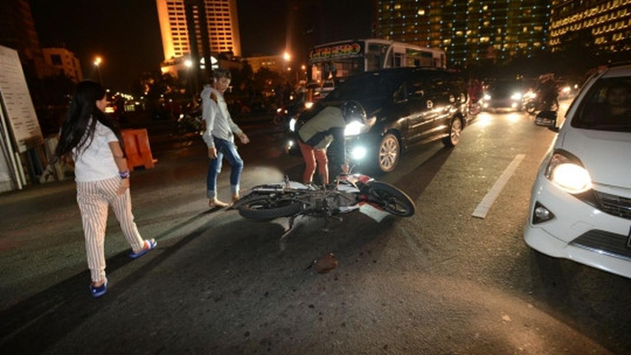Berbagai pelanggaran lalu-lintas hiasi malam takbiran di Bundaran HI