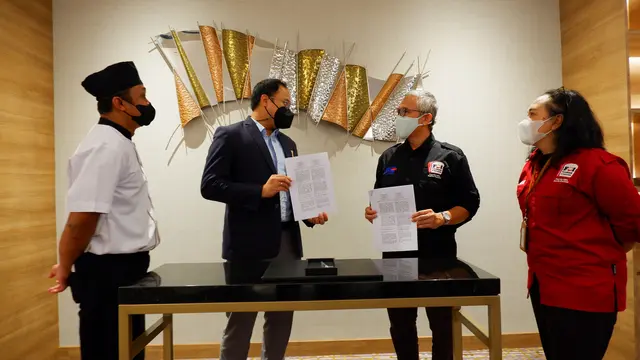 perayaan ulang tahun Ke-1 Hilton Garden Inn Jakarta Taman Palem