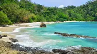 Wedi Ireng, pantai ini memang sedang booming di kalangan masyarakat Banyuwangi. 