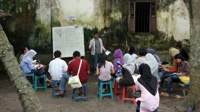 Rutinitas Ramadan Warga Kampung Inggris Pare Kediri Di Tengah Pandemi Corona Surabaya Liputan6 Com