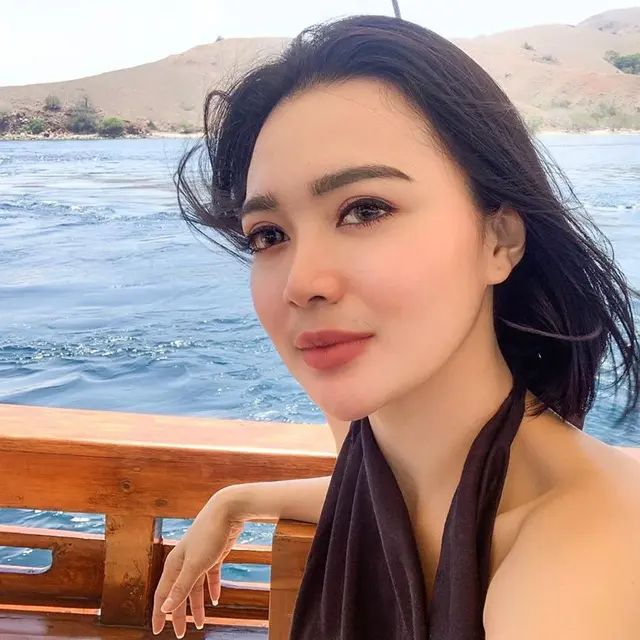 7 Momen Seru Liburan Wika Salim di Labuan Bajo
