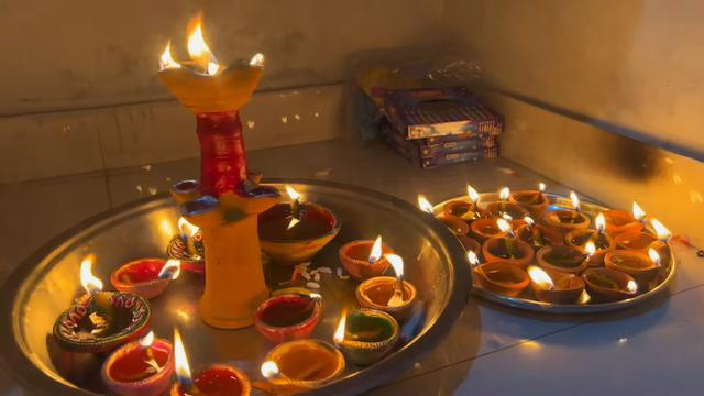 Hari Diwali/Youtube Ana Malhotra Vlog