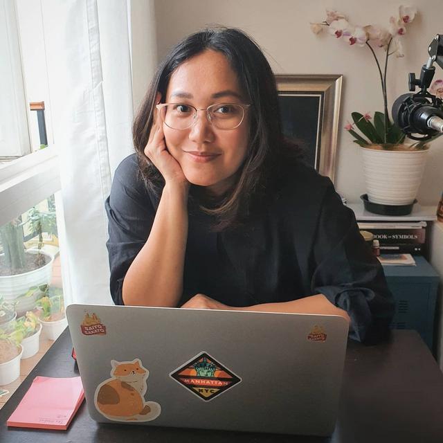 Gina S Noer (https://www.instagram.com/p/CR3F6nNA5q3/)