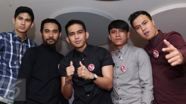 Album Baru Buktikan Lyla Bukan Band Satu Single Saja Showbiz Liputan6 Com