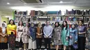 Annisa Pohan terlihat feminin dengan paduan heels pendek berwarna hitam [@ikawati_atrbpn]