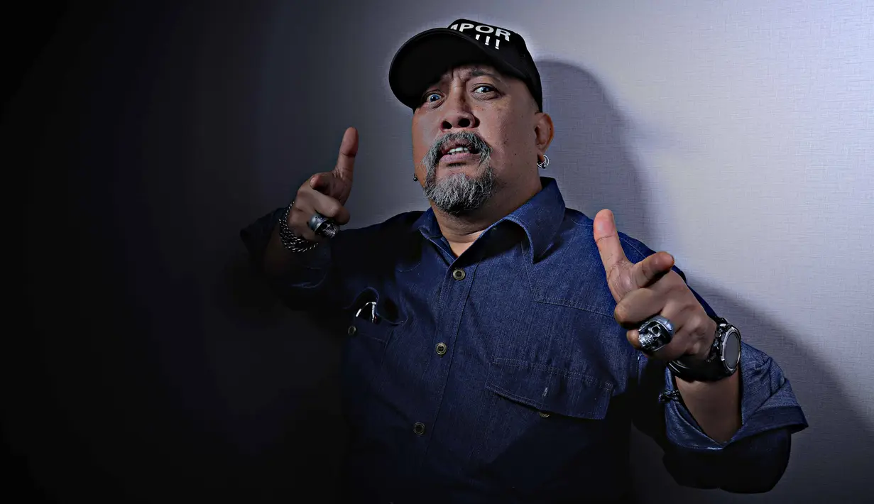 Kolaborasi terbaru Indro Warkop danpara juniornya bisa disaksikan dalam film terbarunya Comic 8, Casino King yang tak lama lagi akan tayang di bisokop.  (Febio Hernanto/Bintang.com)