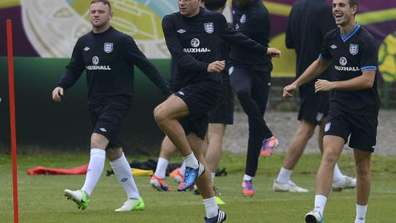 Latihan Inggris jelang lawan Italia