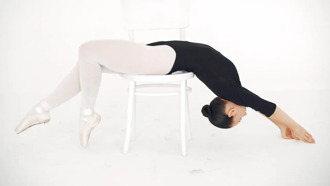 Benefit Latihan Seated Dance Flow 15 Menit, Olahraga Ringan yang Efektif untuk Semua Usia