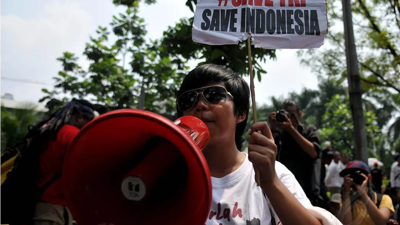 Aksi Buruh Padati Jalan MH Thamrin