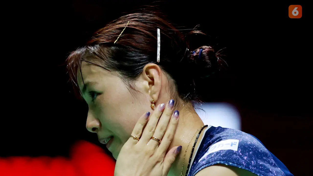 Foto: Ragam Aksesoris yang Dipakai Pebulu Tangkis di Indonesia Masters 2023