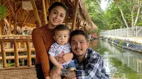 5 Momen Abizard Anak Selvi Kitty Rayakan Ulang Tahun Pertama, Menggemaskan