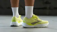 6 Sepatu untuk Jalan Kaki 20 Ribu Langkah, Bantalan Nyaman untuk Aktivitas Seharian