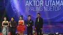 Ricky Harun memberikan sambutan saat meraih penghargaan di SCTV Awards 2015, Jakarta, Sabtu (28/11/2015). Ricky menjadi Pemenang Kategori Nominasi Aktor Utama Paling Ngetop. (Liputan6.com/Helmi Afandi)