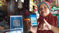 Euforia Pemilu 2019 juga dirayakan oleh dompet digital DANA dengan bagi-bagi sekotak teh celup gratis untuk yang sudah mencoblos. (Foto: DANA)