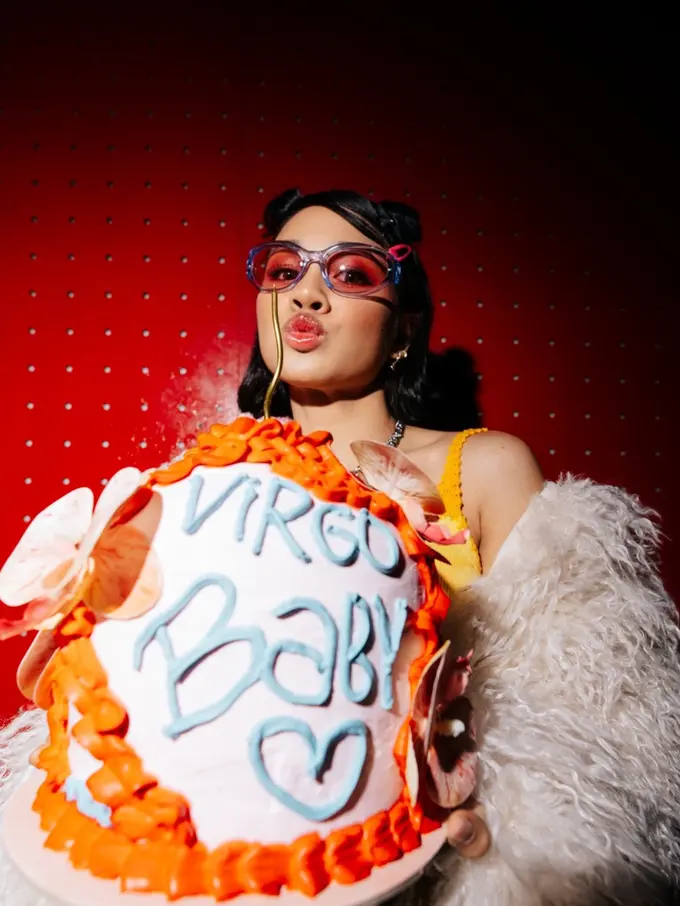 Terinspirasi dari Madonna, Andien Aisyah Tampil Playful Retro Rayakan Ulang Tahun ke-40