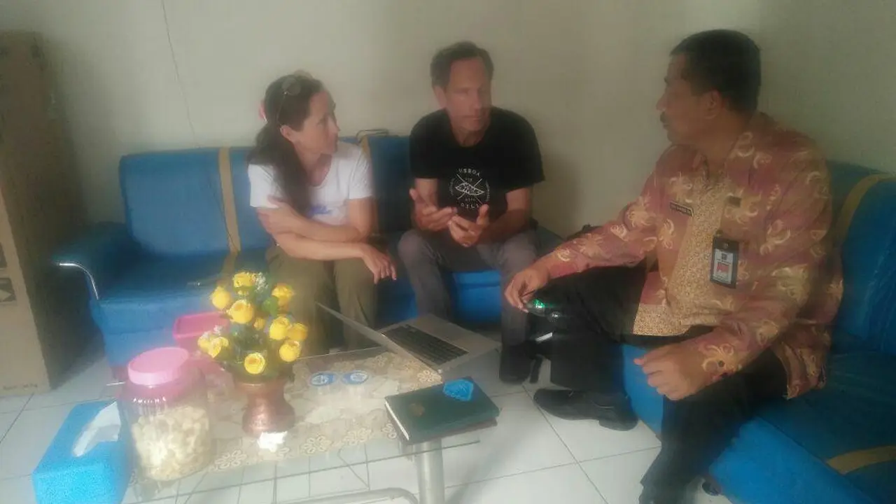 Perjalanan Keliling Dunia 2 Warga Portugal Terhenti di Sangihe