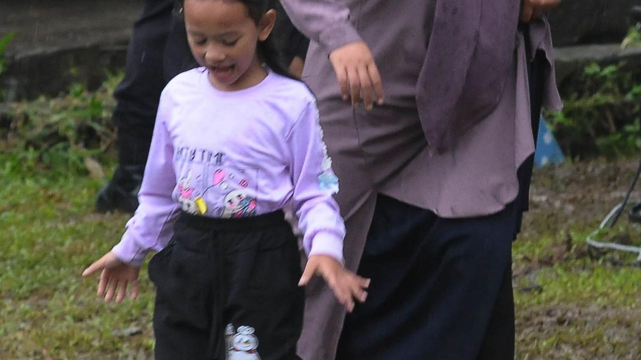 TPS 033&nbsp;Kampung Curug-Bojong Koneng merupakan tempat calon presiden nomor urut 2, Prabowo Subianto melakukan pencoblosan.&nbsp;Merdeka.com/Imam Buhori