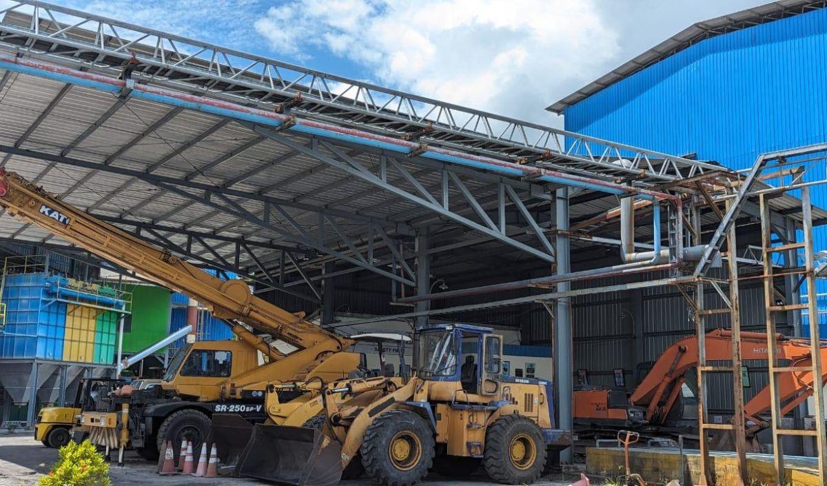 Salah satu tersangka adalah Harvey Moeis, selaku pemegang saham perusahaan PT Refined Bangka Tin (RBT).<br>