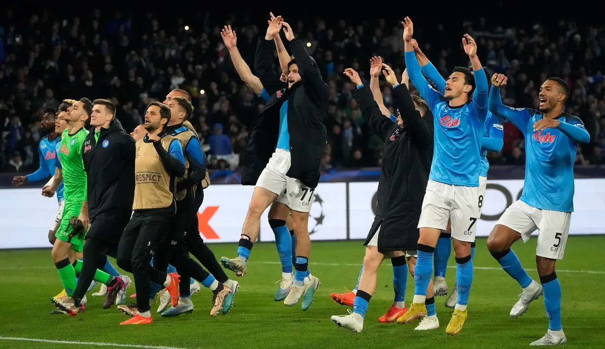 Oliver Glasner menyebut kekuatan Napoli sudah setara dengan raksasa Jerman yaitu Bayern Munchen. (AP Photo/Gregorio Borgia)