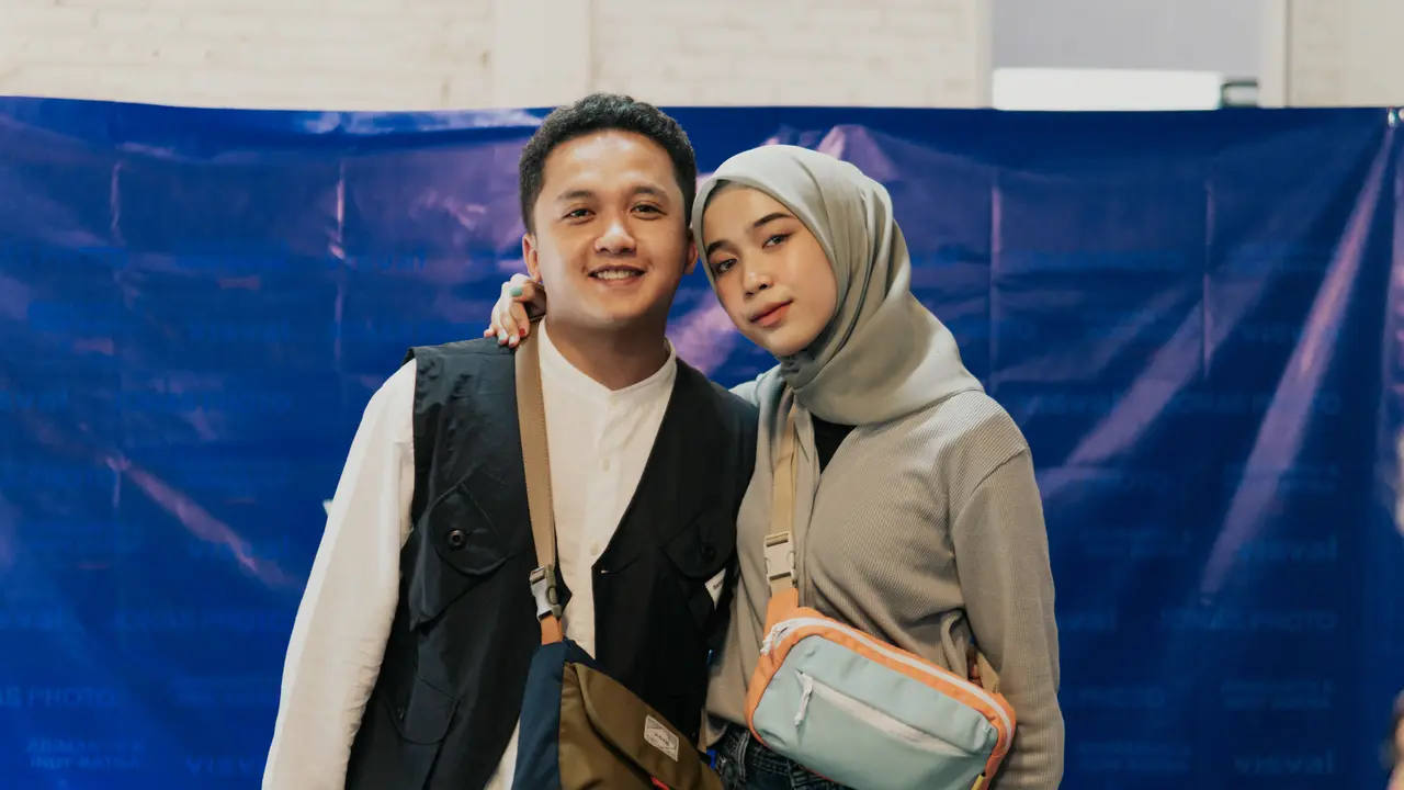 Kolaborasi VISVAL dengan Abimanyu dan Indy Ratna dari Tim Jurnal Risa
