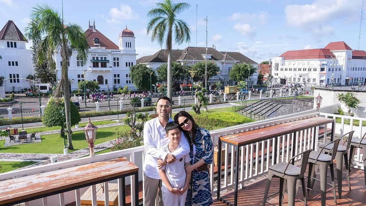 Momen Seru Raffi Ahmad, Nagita Slavina, dan Rafathar Liburan ke Museum Benteng Vredeburg