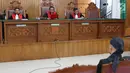 Majelis hakim membacakan hasil nota keberatan (eksepsi) yang diajukan Ahmad Dhani dalam sidang lanjutan di PN Jakarta Selatan, Senin (14/5). Majelis hakim menolak eksepsi Ahmad Dhani. (Liputan6.com/Immanuel Antonius)