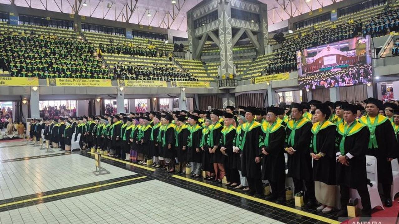 Fakta Unik: Hampir 2.000 Lulusan UI Ilmu Kesehatan Diwisuda, Ratusan Raih Cum Laude!