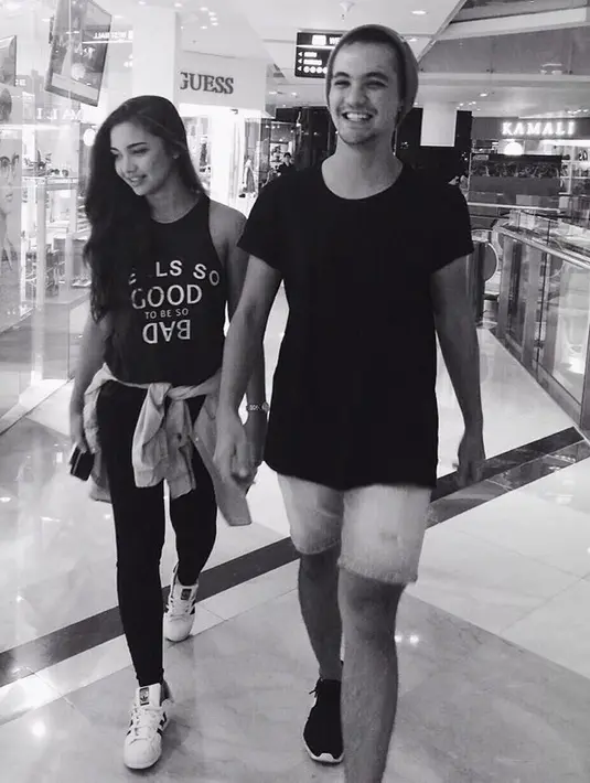 (Instagram/angelagilsha)