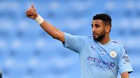 2. Riyad Mahrez (67,8 juta euro) - Pemain berusia 29 tahun ini resmi bergabung dengan Manchester City pada bursa transfer Juli 2018. Pep Guardiola mendatangkan Riyad Mahrez dari Leicester City ke Manchester City dengan harga transfer 67,8 juta euro. (AFP/Michael Regan/pool)