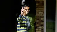 Ahmed Mohamed, remaja muslim yang disangka merakit bom malah dapat dukungan lewat #IStandWithAhmed.