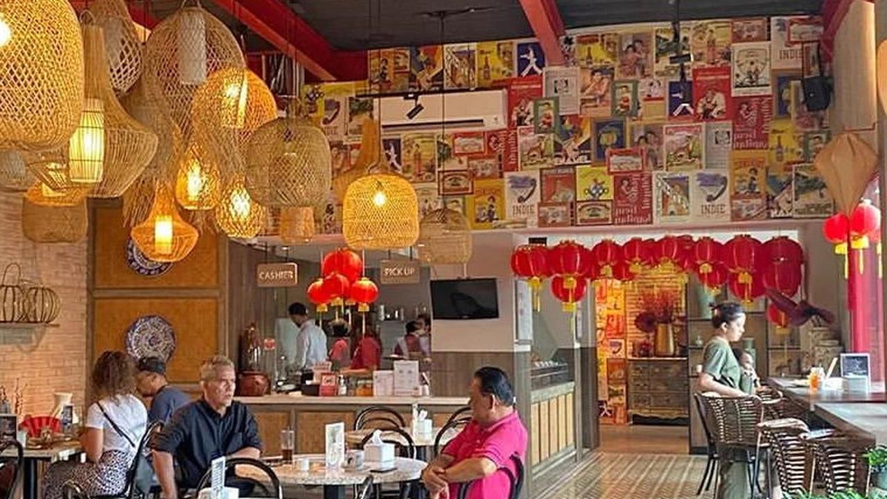 Begini Sensasi Menyeruput Kopi di Bangunan Bekas Vihara, Kini Jadi Kedai Kopi Tionghoa Vintage di Tanah Abang